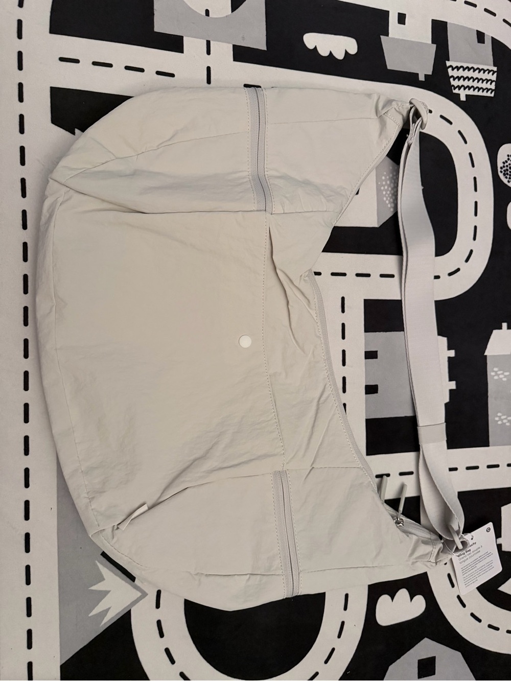 Lululemon Large Slouchy Sling bag 13L